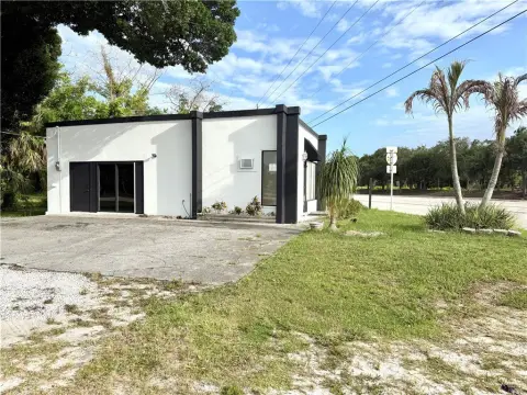 Single-Family Property for Sale