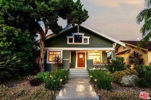 Craftsman Duplex With Two Residences