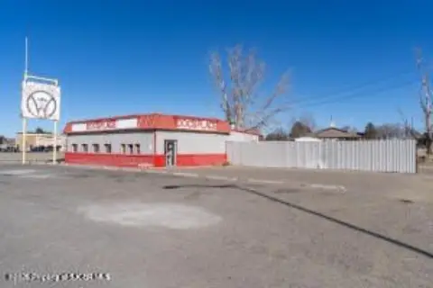Commercial Land with Restaurant Income