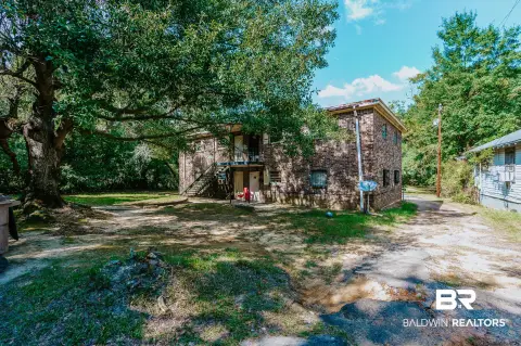 12-Unit Apartment Building