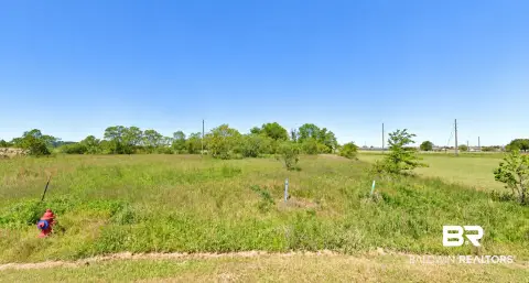 Level Commercial Land