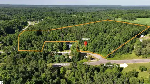 Wooded Land with Multiple Access Points