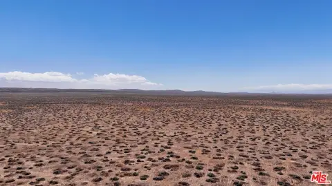 Vast Land in Kern County