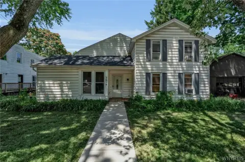 Residential Income Duplex Home