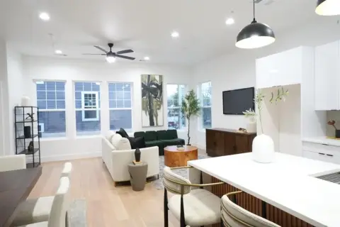 Modern Townhomes Near Bishop Arts