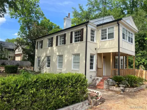 Charming Multifamily Duplex with Updates