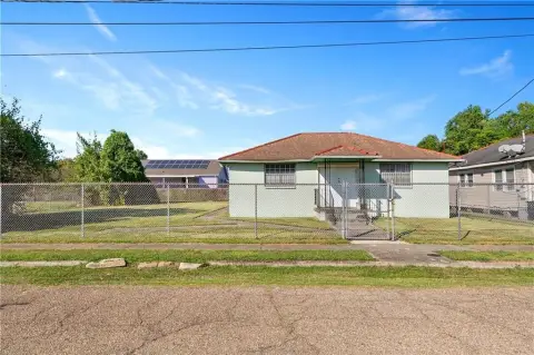 Commercial Land with Existing Building