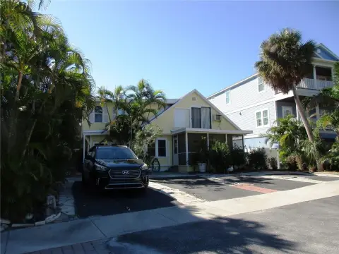 Siesta Key Quadruplex Opportunity