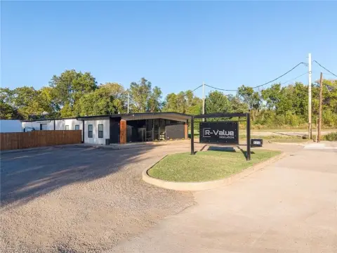 Office-Warehouse Flex Property