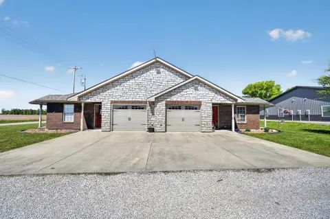 Low-Maintenance Duplex in Osgood, Indiana