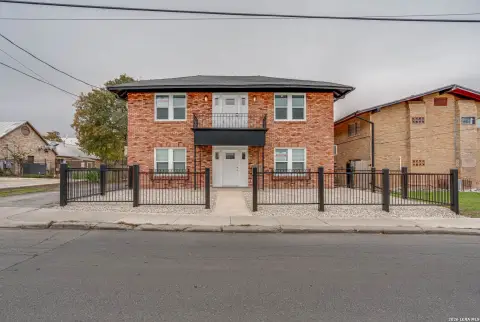 Renovated Fourplex in Tobin Hill