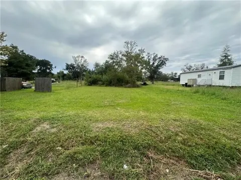 Vacant Lot in St. Bernard