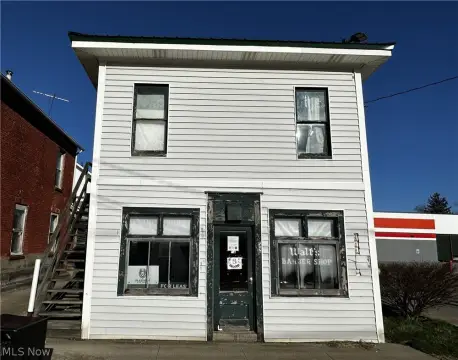 Retail Space in Jefferson, OH