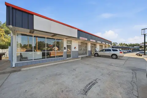 Ready-to-Use Storefront Property