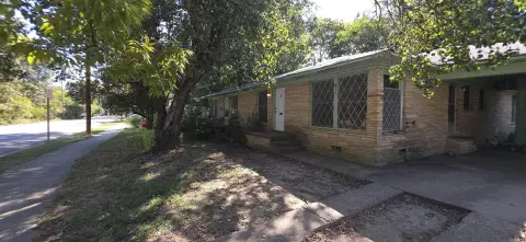 Two-Unit Duplex on Corner Lot