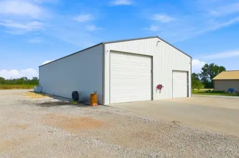 Insulated Warehouse with Office