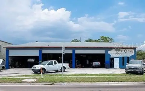 Auto Shop Building with Four Service Bays