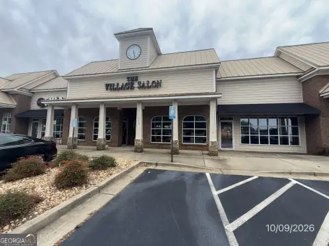 Retail Suite with Salon Buildout