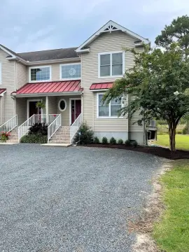 Duplex with Screened Porch