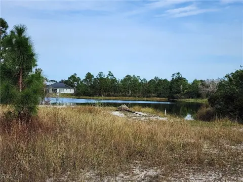 Residential Land in Lehigh Acres