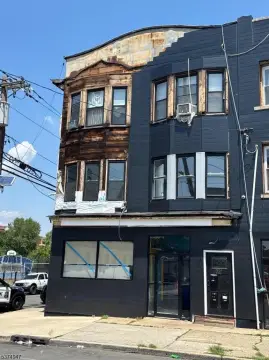 Mixed-Use Property Near University Heights