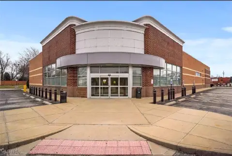 Retail Property with High Traffic