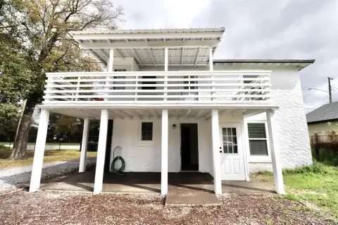 Triplex with Separate Rear Unit