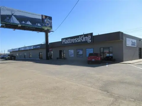 Single-Story Retail Storefront