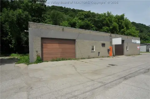 Four-Bay Auto Shop