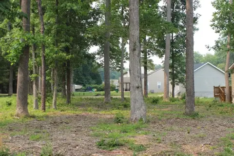 Wooded Lot in Captains Cove