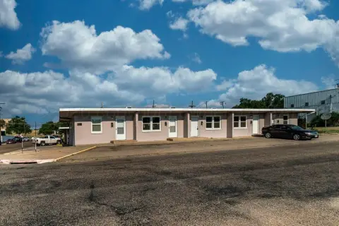 13-Unit Apartment Building