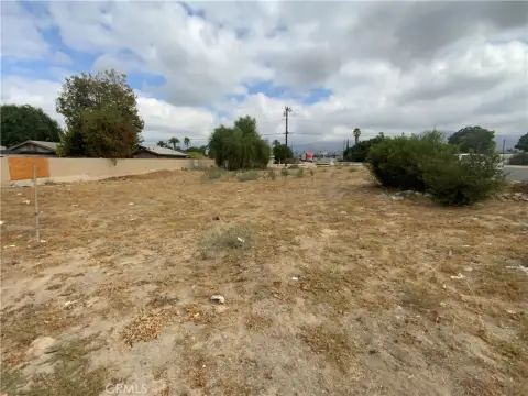 Zoned Contractor Yard Corner Lot