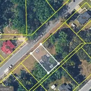Residential Land in Waycross, GA