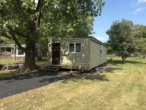 Remodeled Park Model Lot