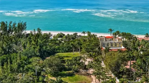 Gulf-Facing Parcel in Lido Shores