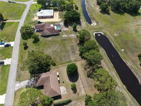 Residential Lot Near Canal