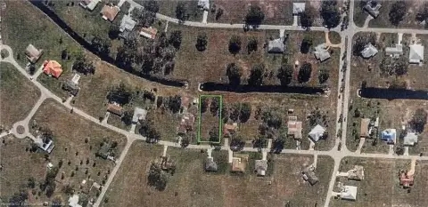 Residential Lot Near Canal