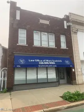 Mixed-Use Retail and Office Building