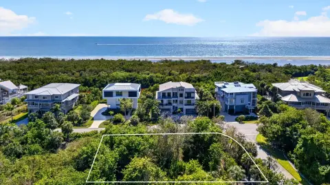 Corner Lot in Hideaway Beach