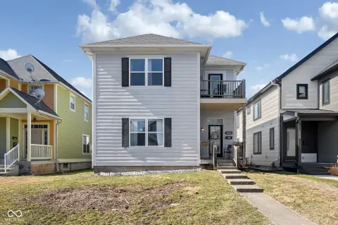 Kennedy-King Duplex with Carriage House