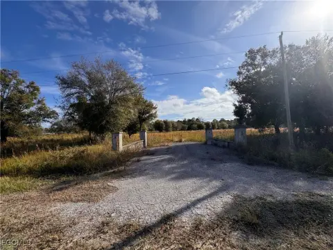 Residential Land in Clewiston, Florida