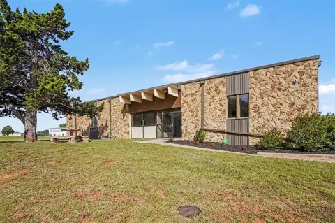 Renovated Office Building on Acreage