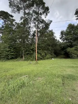 Vacant Commercial Lot Near Amenities
