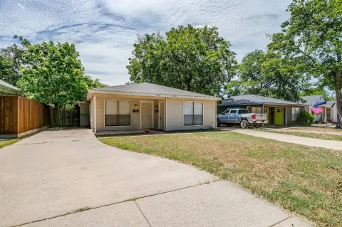 Duplex with 2-Car Driveways