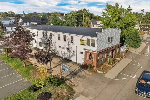 Mixed-Use Investment Opportunity, Conway, NH