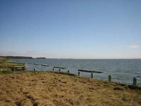 Chincoteague Bay Lot in Captains