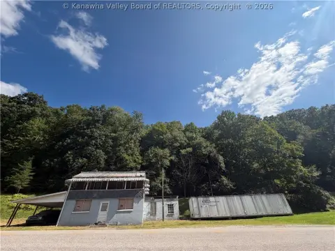 Level Commercial Land