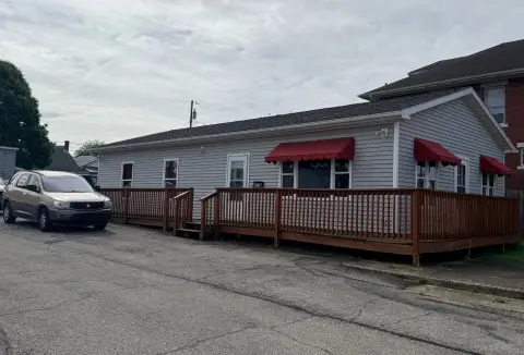 Commercial Building with Auto Business