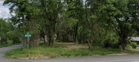 Commercial Property with Drive-Through Potential