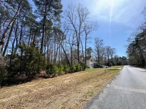 Homesite in Amenity-Rich Community
